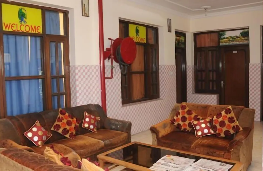 Fabhotel Surya Palace 1-1